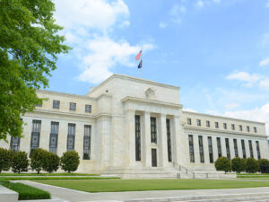 Federal Reserve board member opens door to 1-point hike